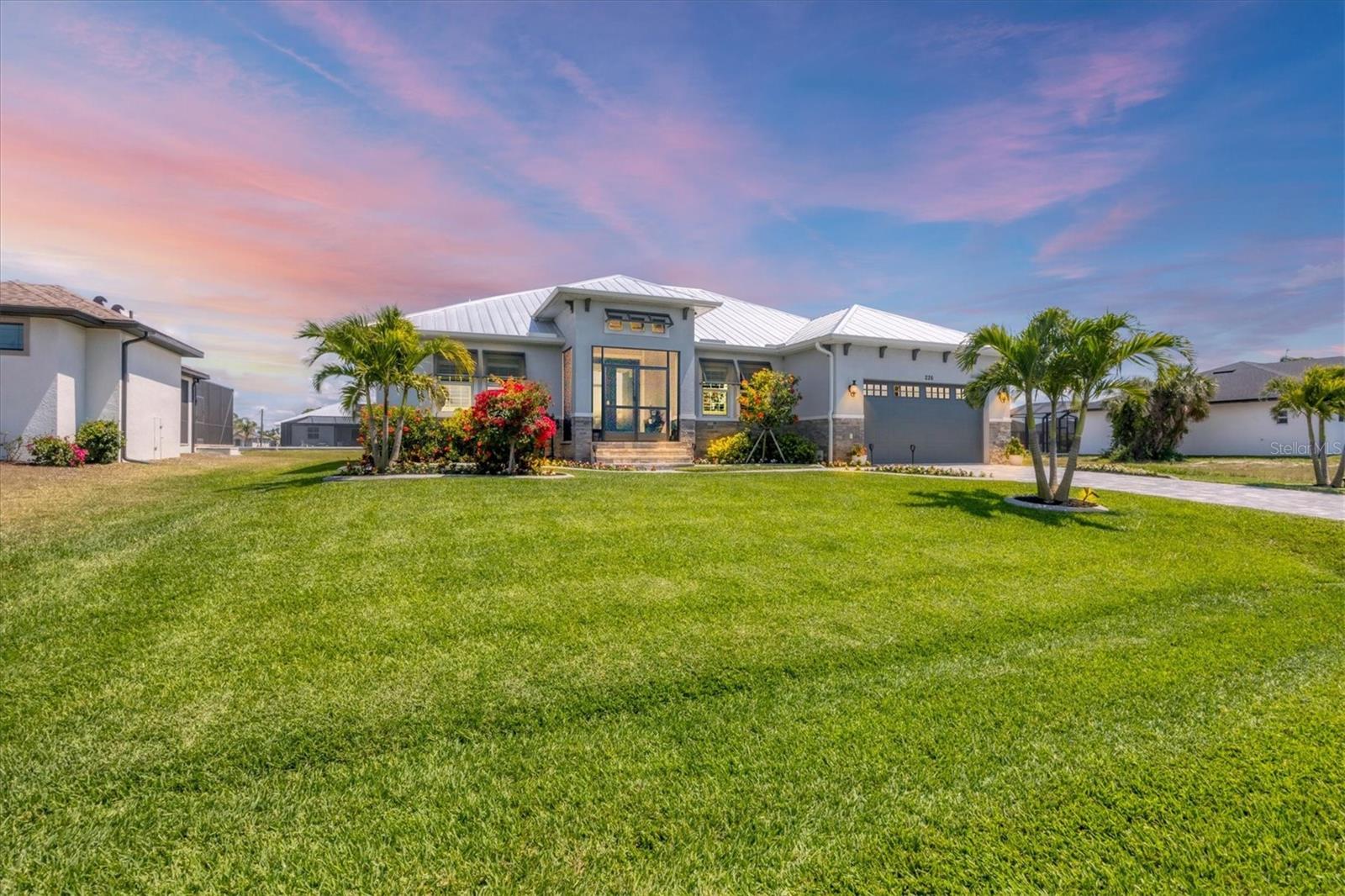 226 W PINE VALLEY LN, ROTONDA WEST, FL, 33947