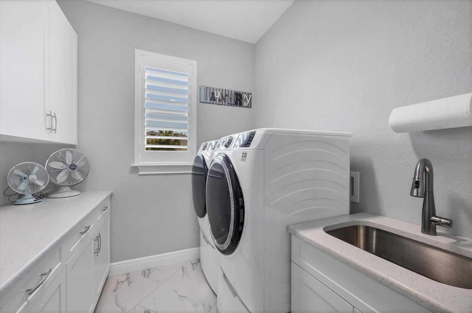 226 W PINE VALLEY LN, ROTONDA WEST, FL, 33947