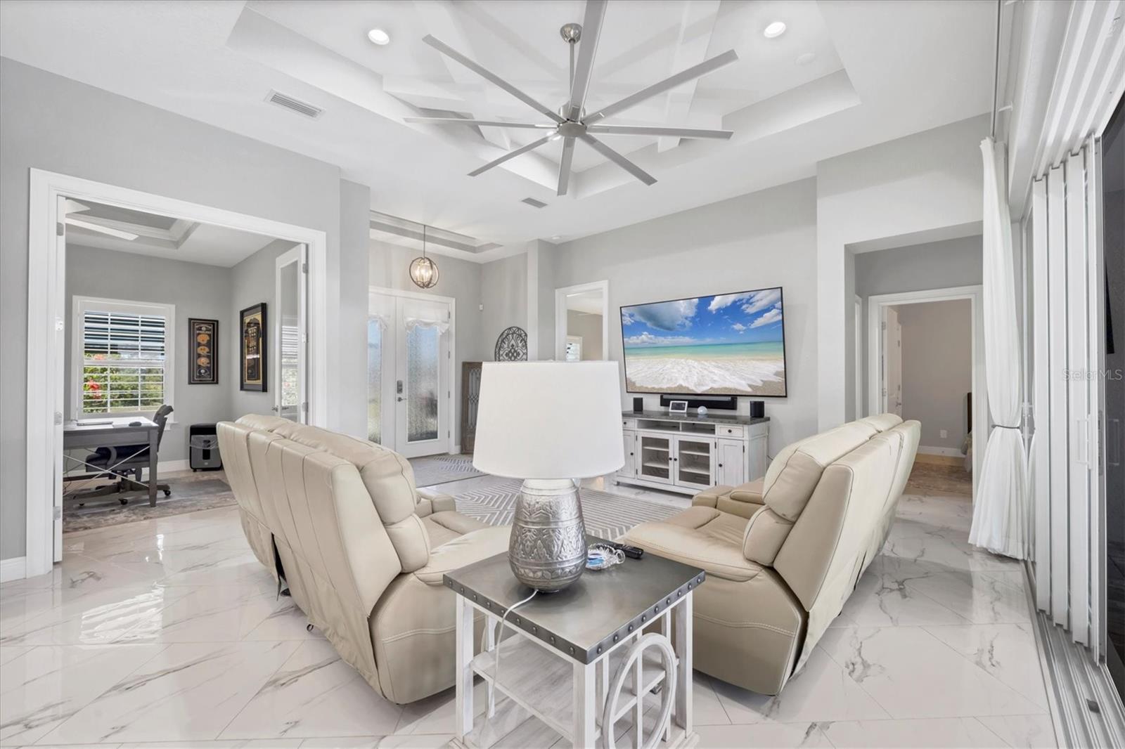 226 W PINE VALLEY LN, ROTONDA WEST, FL, 33947