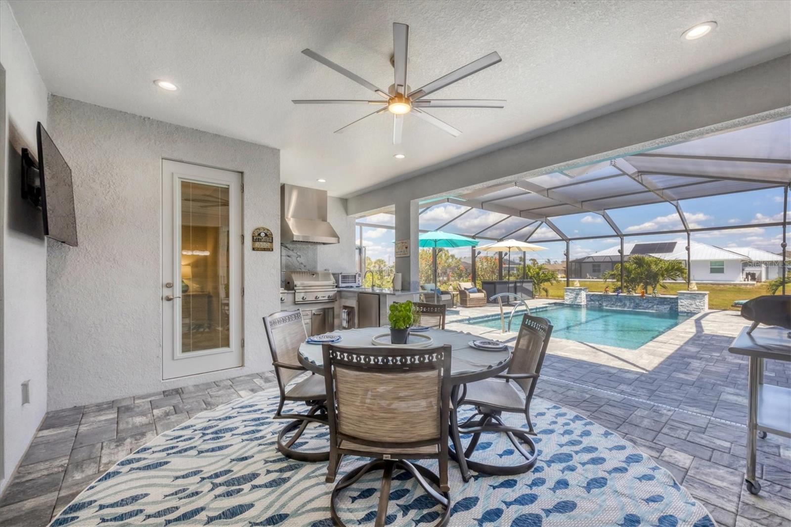 226 W PINE VALLEY LN, ROTONDA WEST, FL, 33947