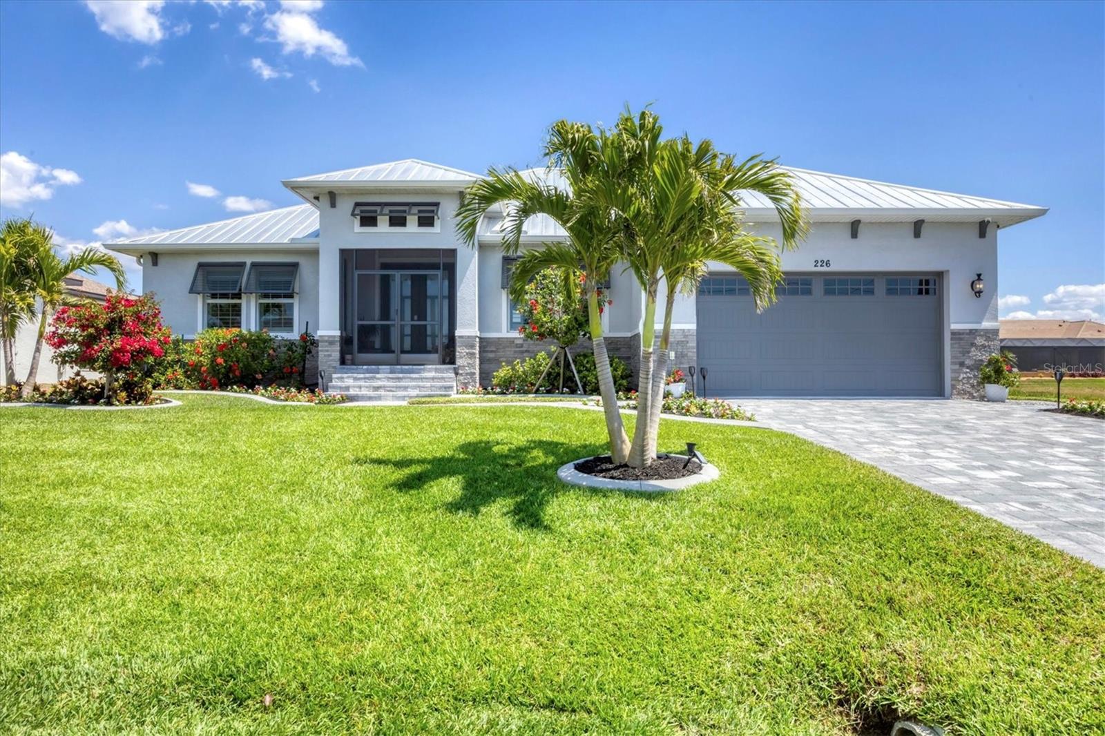 226 W PINE VALLEY LN, ROTONDA WEST, FL, 33947
