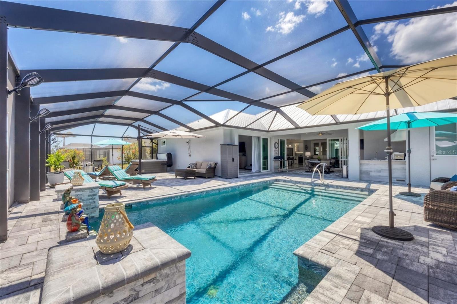 226 W PINE VALLEY LN, ROTONDA WEST, FL, 33947