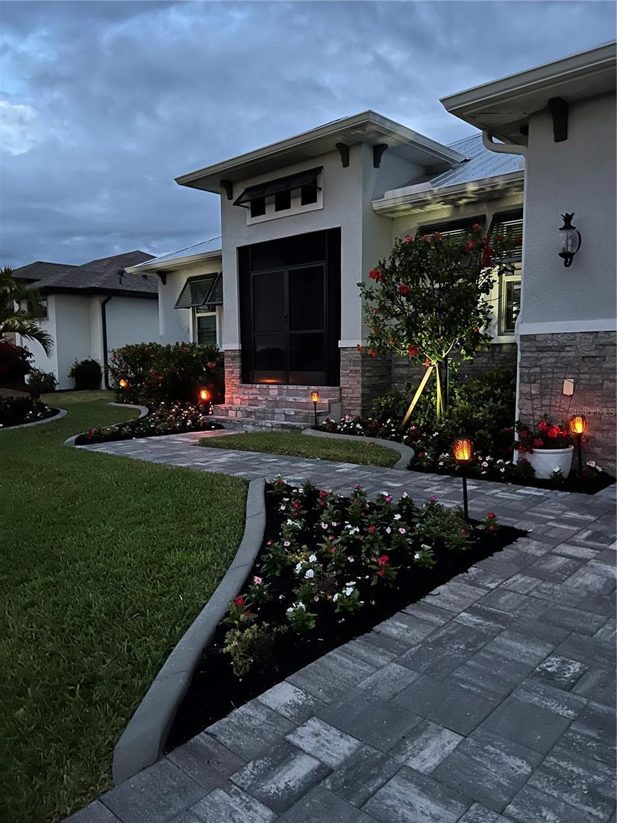 226 W PINE VALLEY LN, ROTONDA WEST, FL, 33947