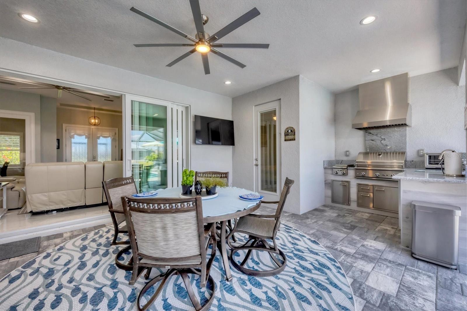 226 W PINE VALLEY LN, ROTONDA WEST, FL, 33947