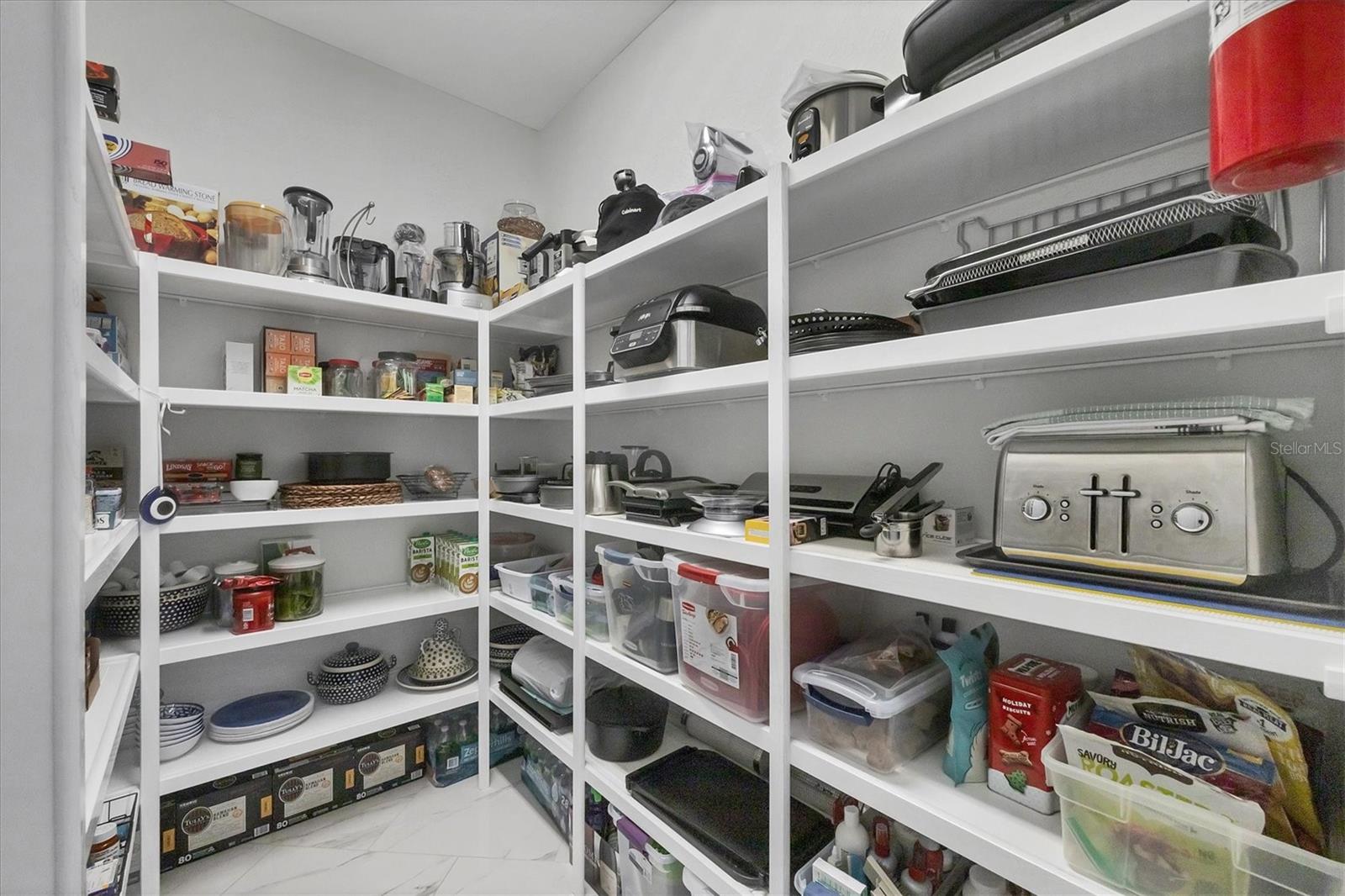 226 W PINE VALLEY LN, ROTONDA WEST, FL, 33947