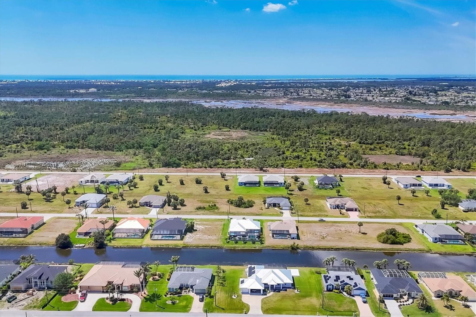 226 W PINE VALLEY LN, ROTONDA WEST, FL, 33947
