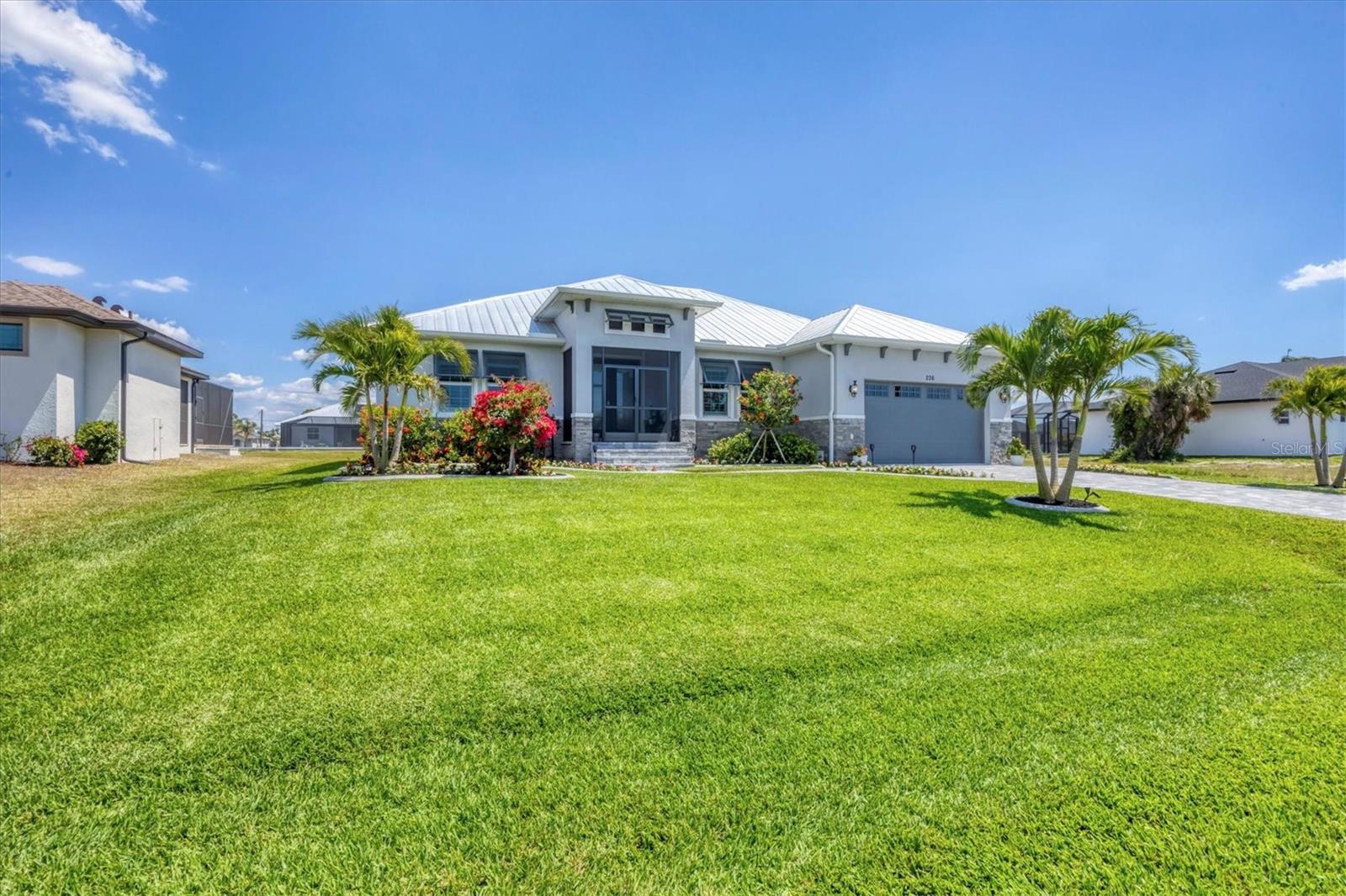 226 W PINE VALLEY LN, ROTONDA WEST, FL, 33947