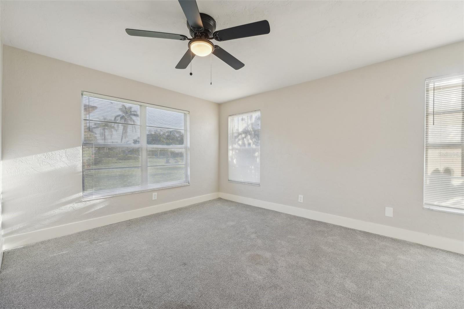 4065 38TH ST S, ST PETERSBURG, FL, 33711