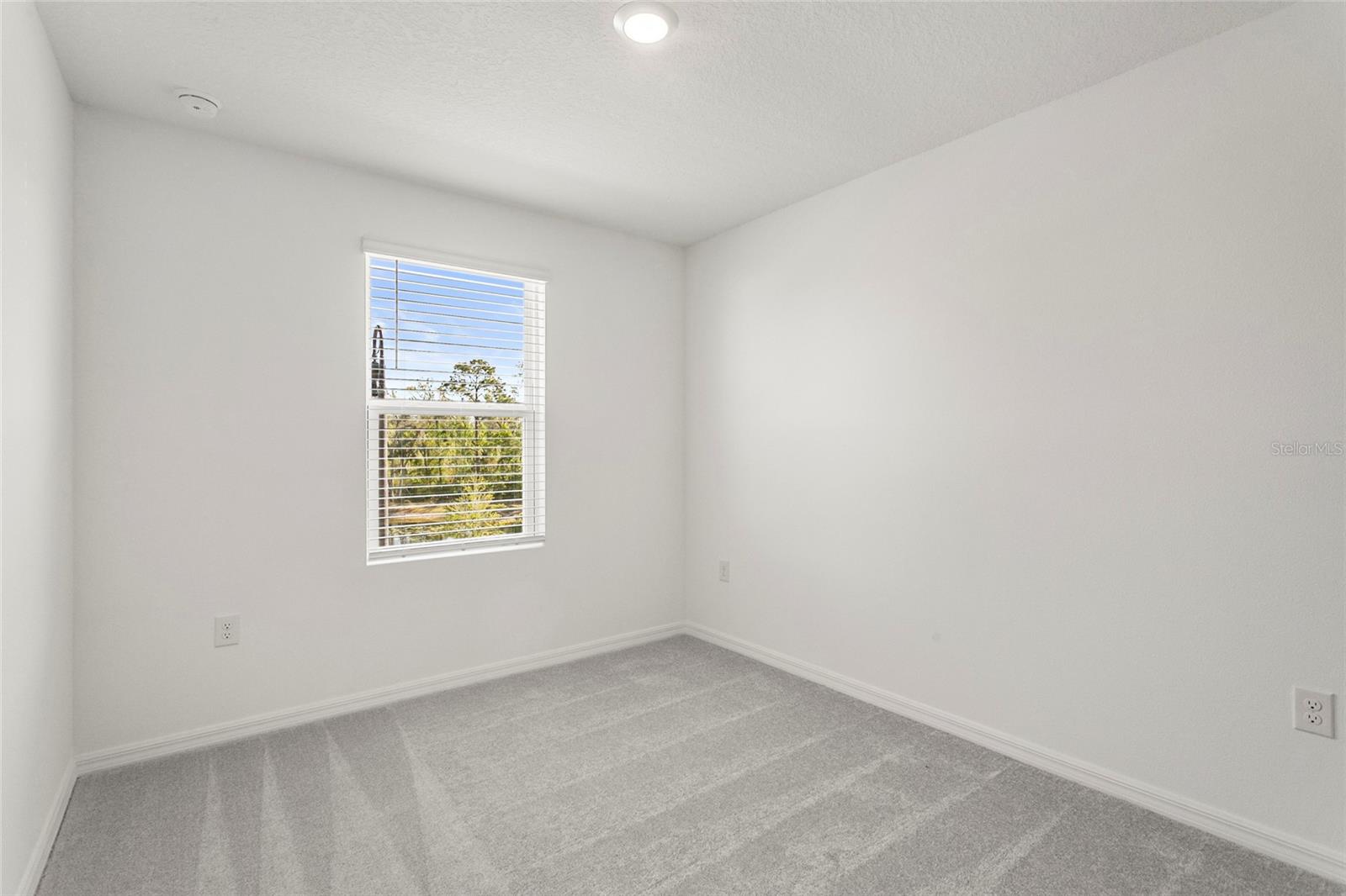 2476 PENGUIN BLVD, DAVENPORT, FL, 33837