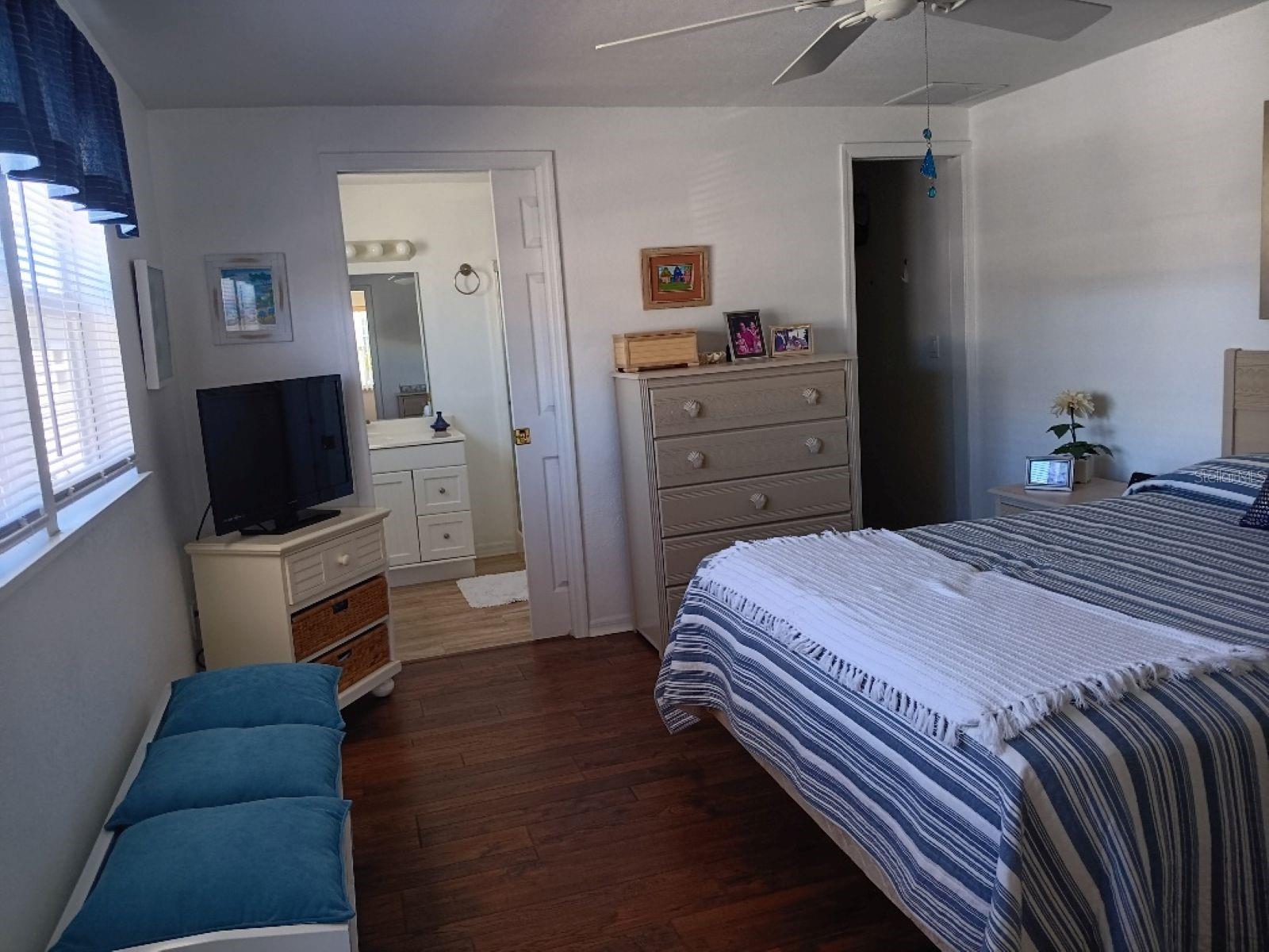736 CAREFREE, VENICE, FL, 34285