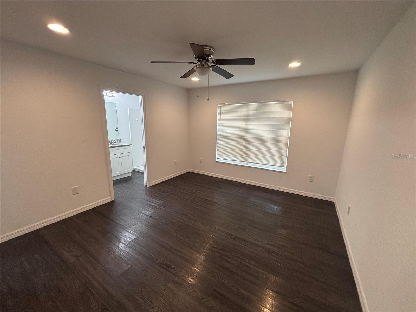 20 MAPLE CRSE, OCKLAWAHA, FL, 32179