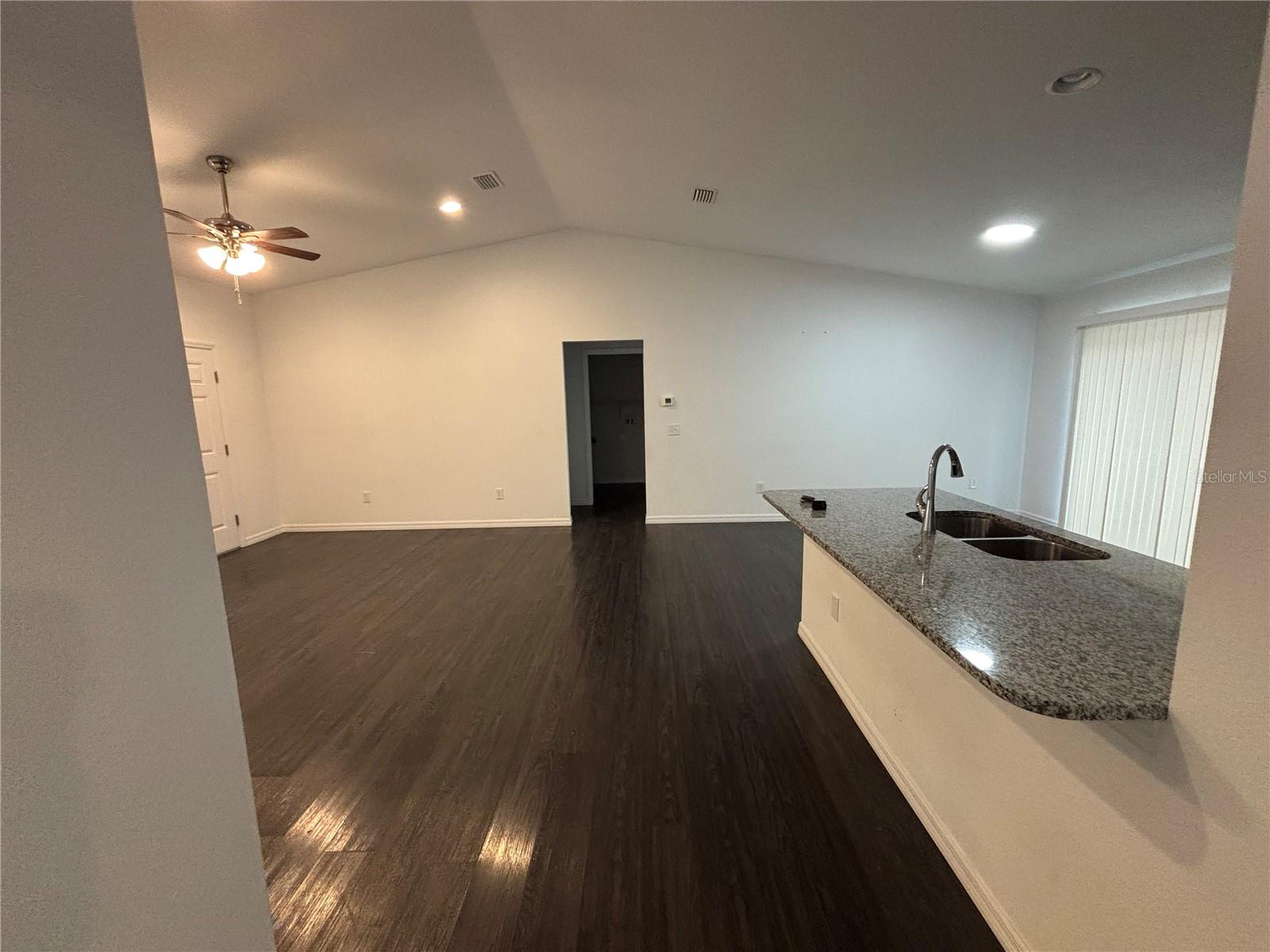 20 MAPLE CRSE, OCKLAWAHA, FL, 32179