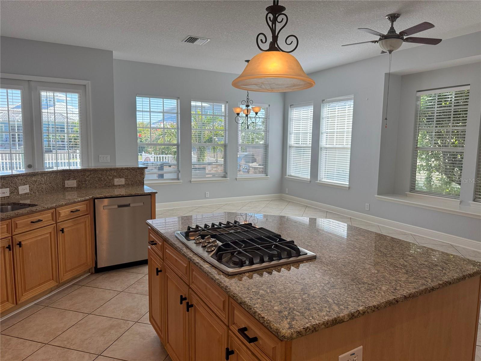 625 MIRABAY BLVD, APOLLO BEACH, FL, 33572