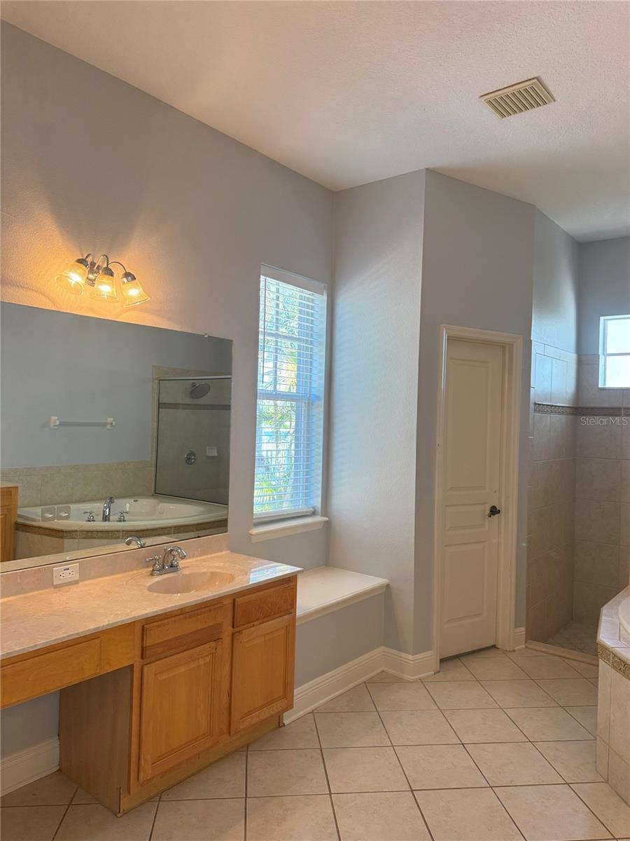 625 MIRABAY BLVD, APOLLO BEACH, FL, 33572