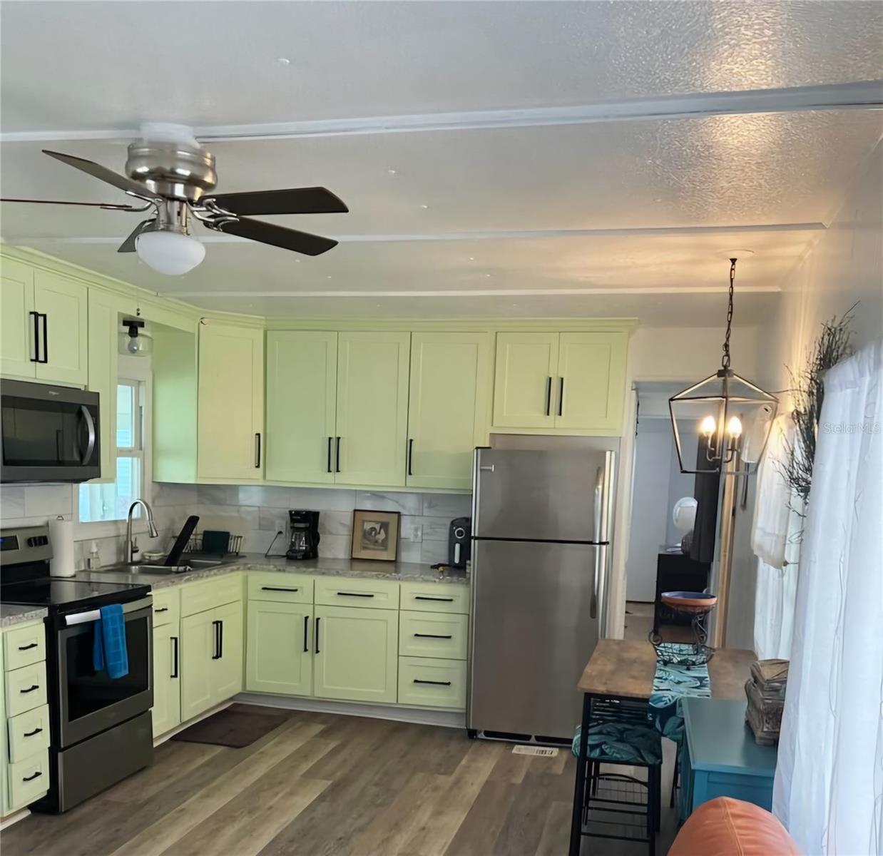 585 SKY HARBOR DR #120, CLEARWATER, FL, 33759