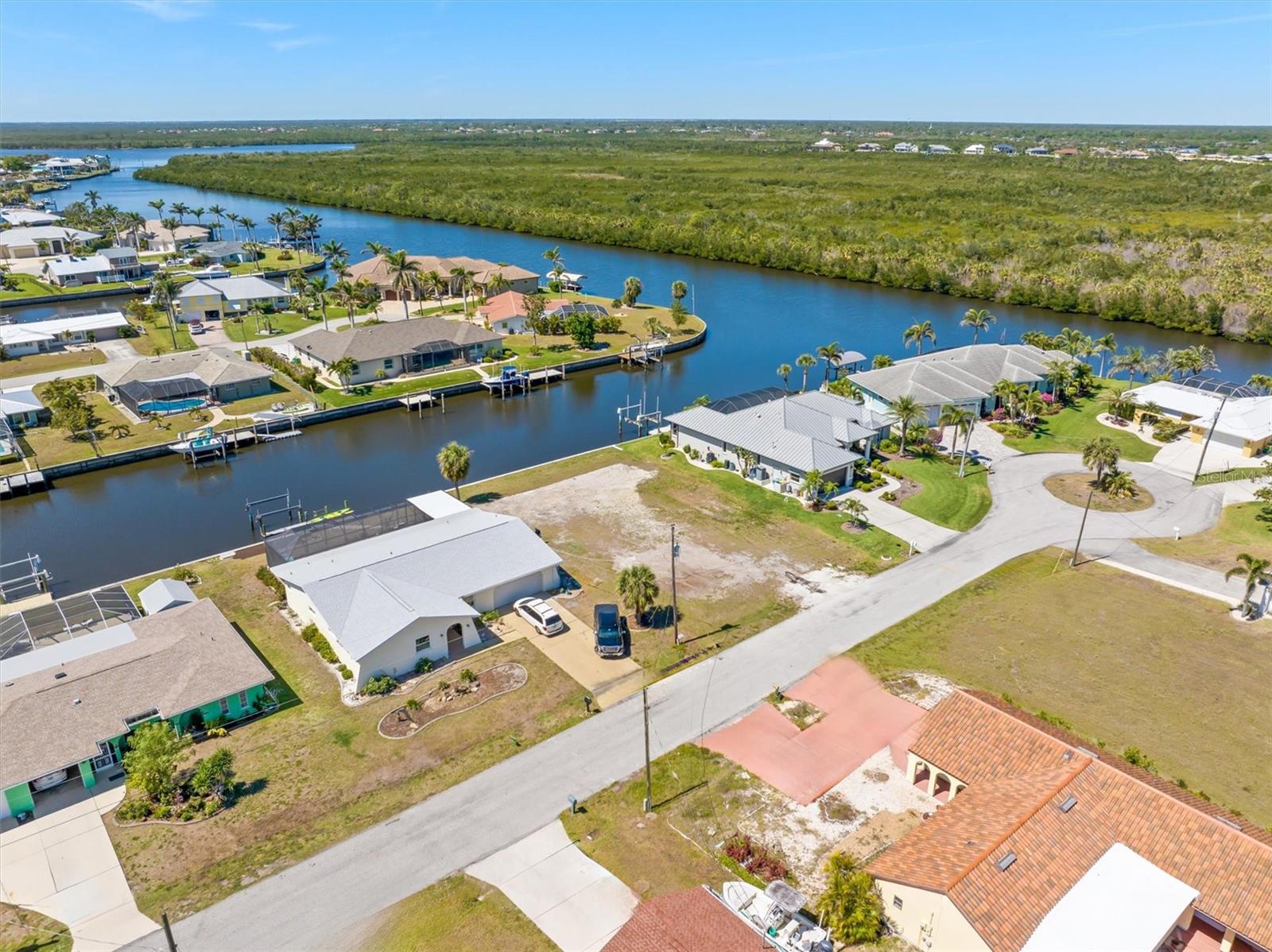 143 LELAND ST SW, PORT CHARLOTTE, FL, 33952