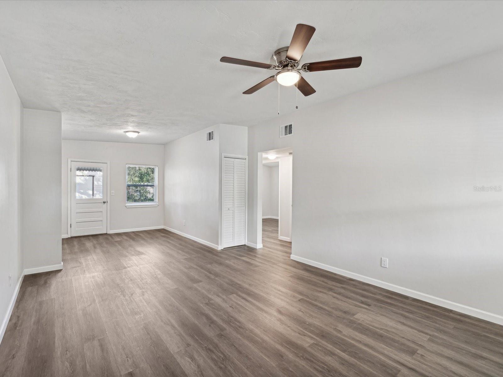 404 3RD AVE NE, LARGO, FL, 33770