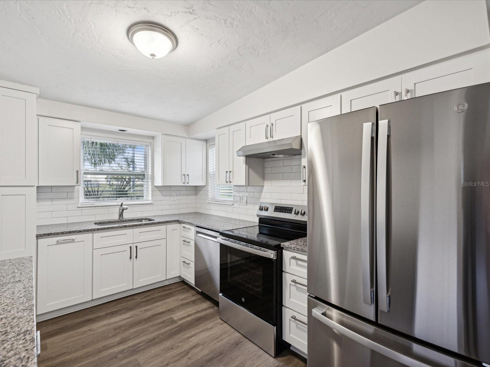 404 3RD AVE NE, LARGO, FL, 33770