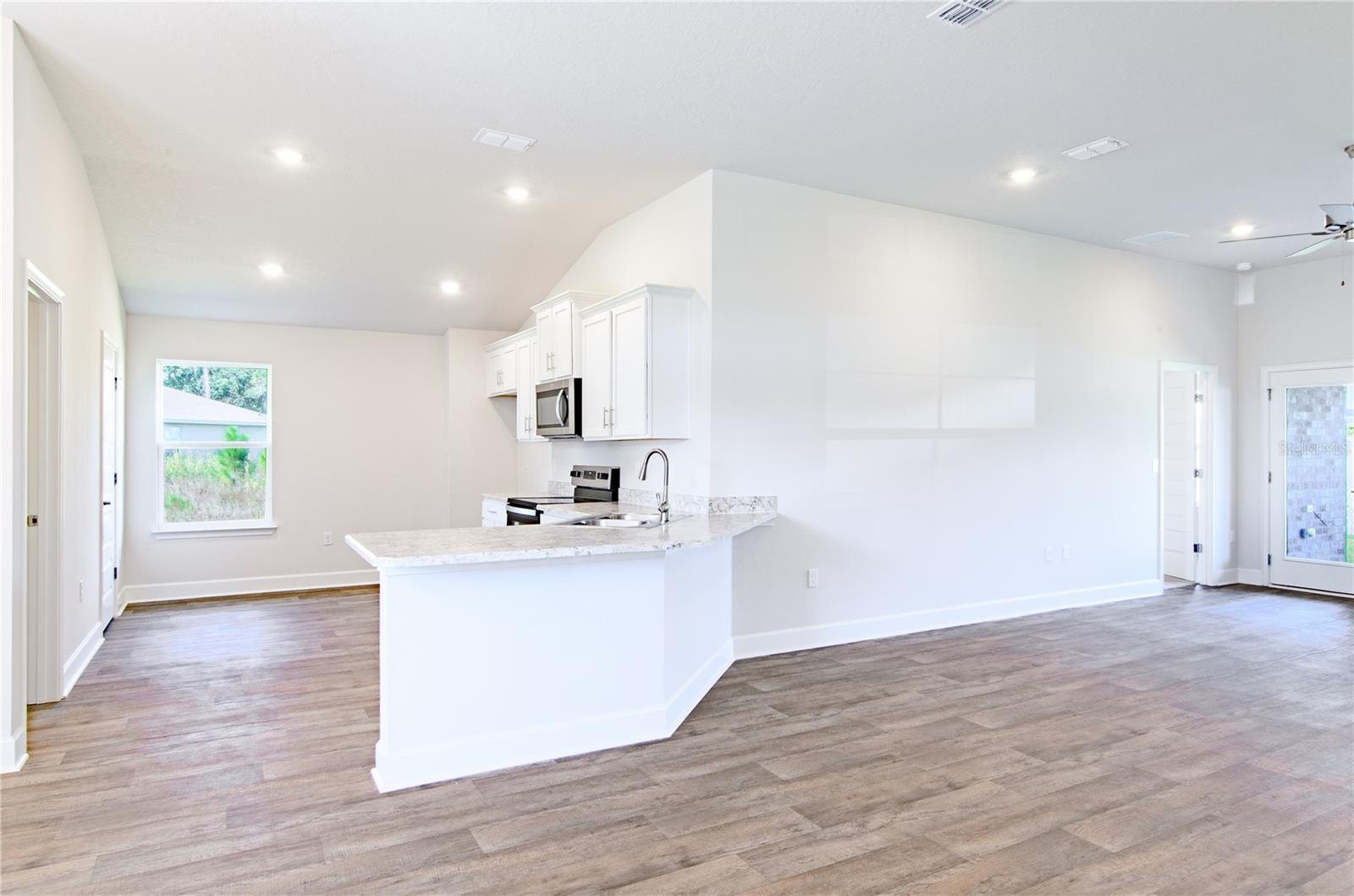 37 ROSE DR, PALM COAST, FL, 32164