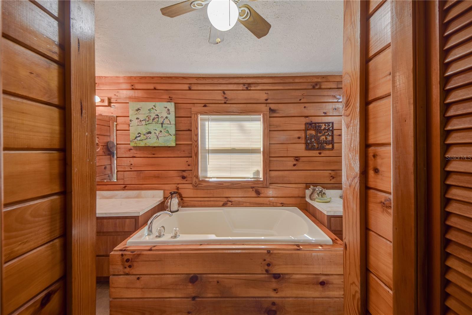 14114 N 301 HWY, THONOTOSASSA, FL, 33592