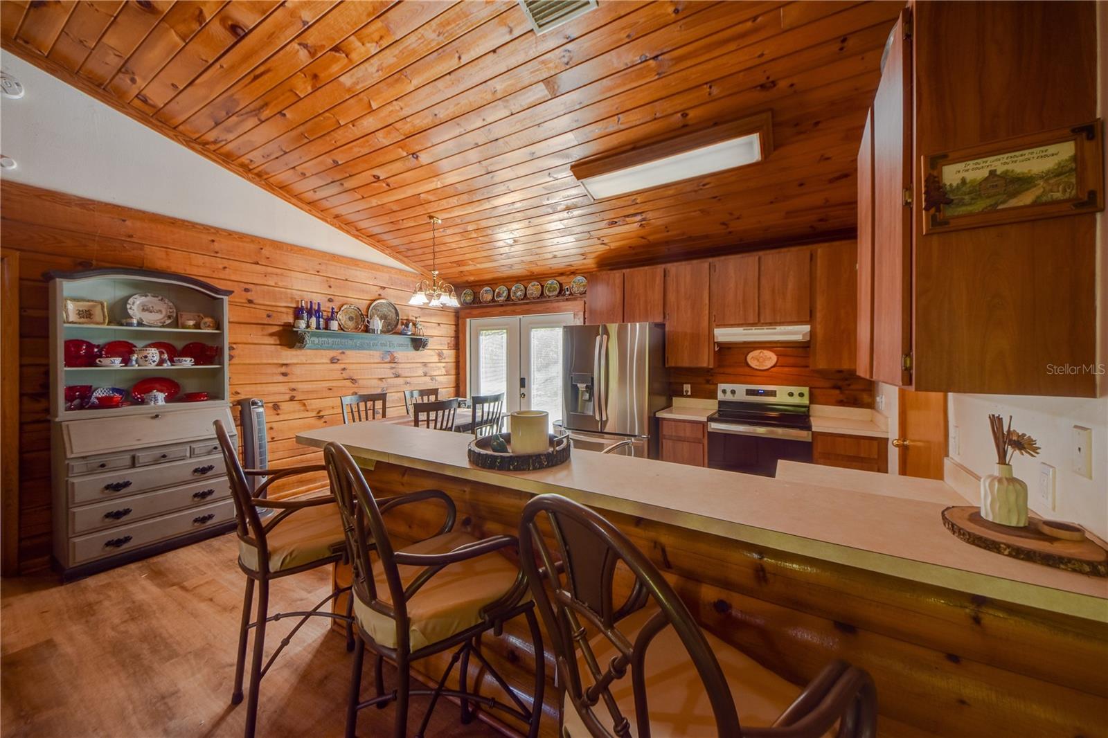 14114 N 301 HWY, THONOTOSASSA, FL, 33592