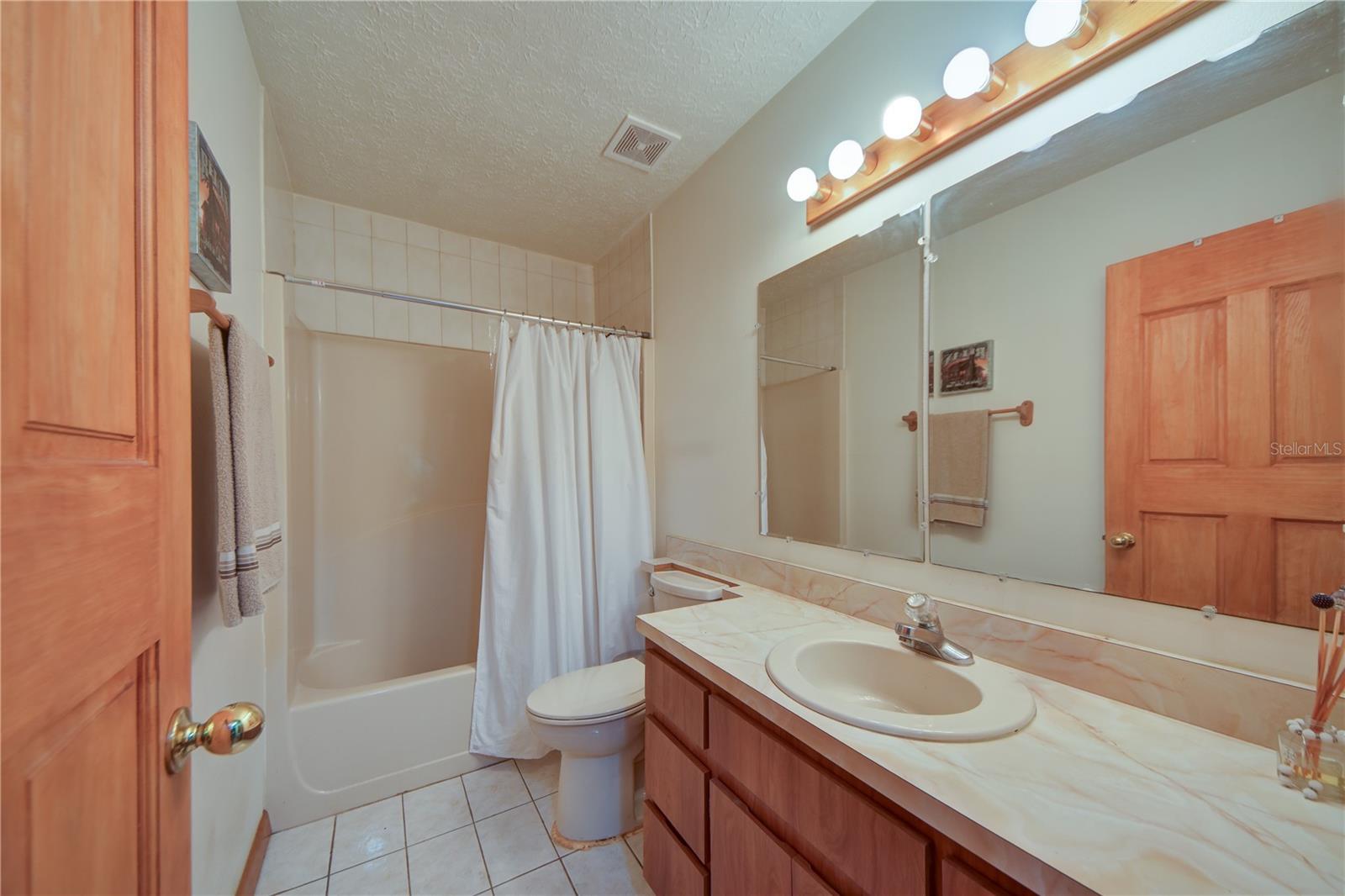 14114 N 301 HWY, THONOTOSASSA, FL, 33592