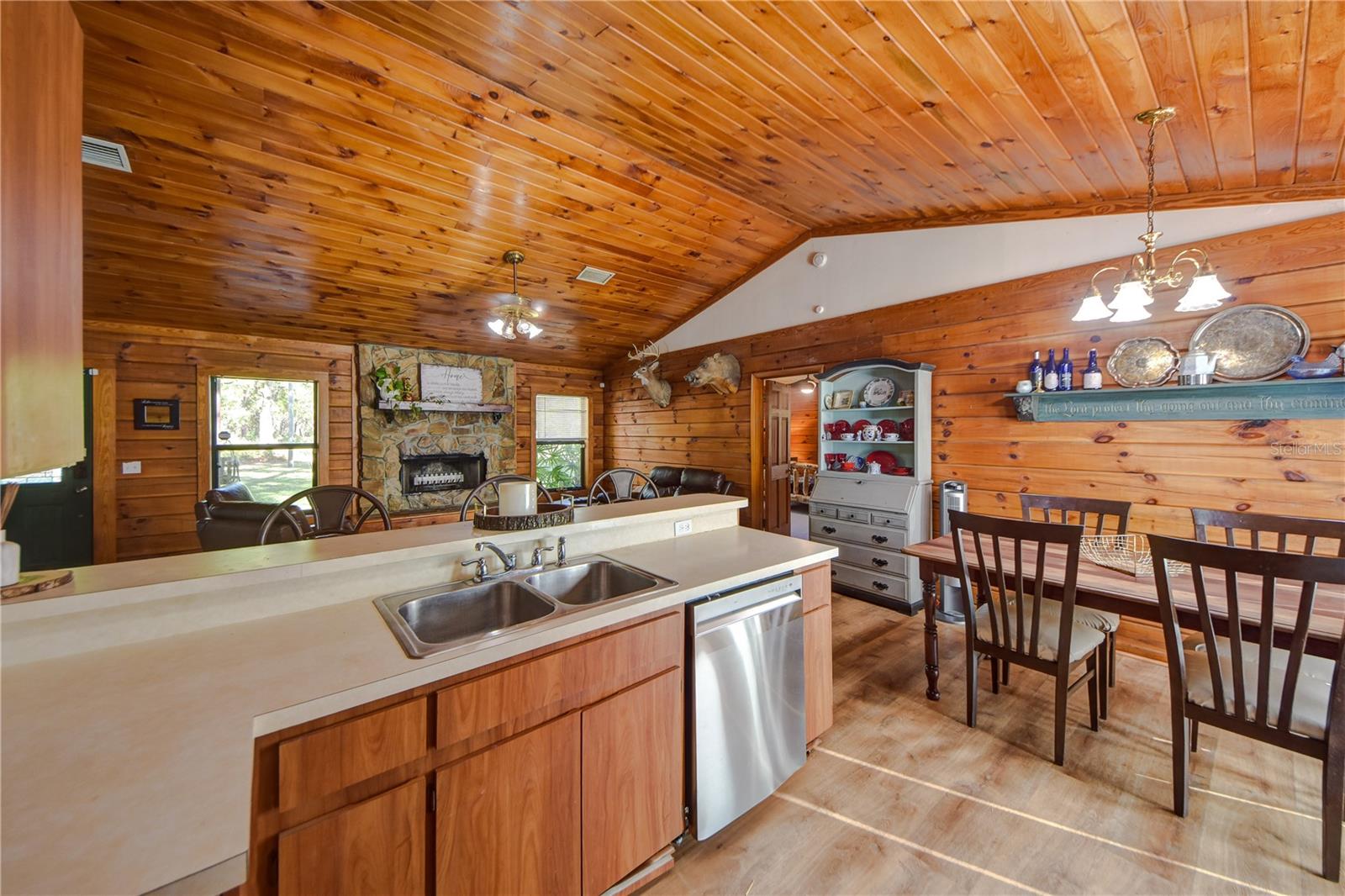 14114 N 301 HWY, THONOTOSASSA, FL, 33592