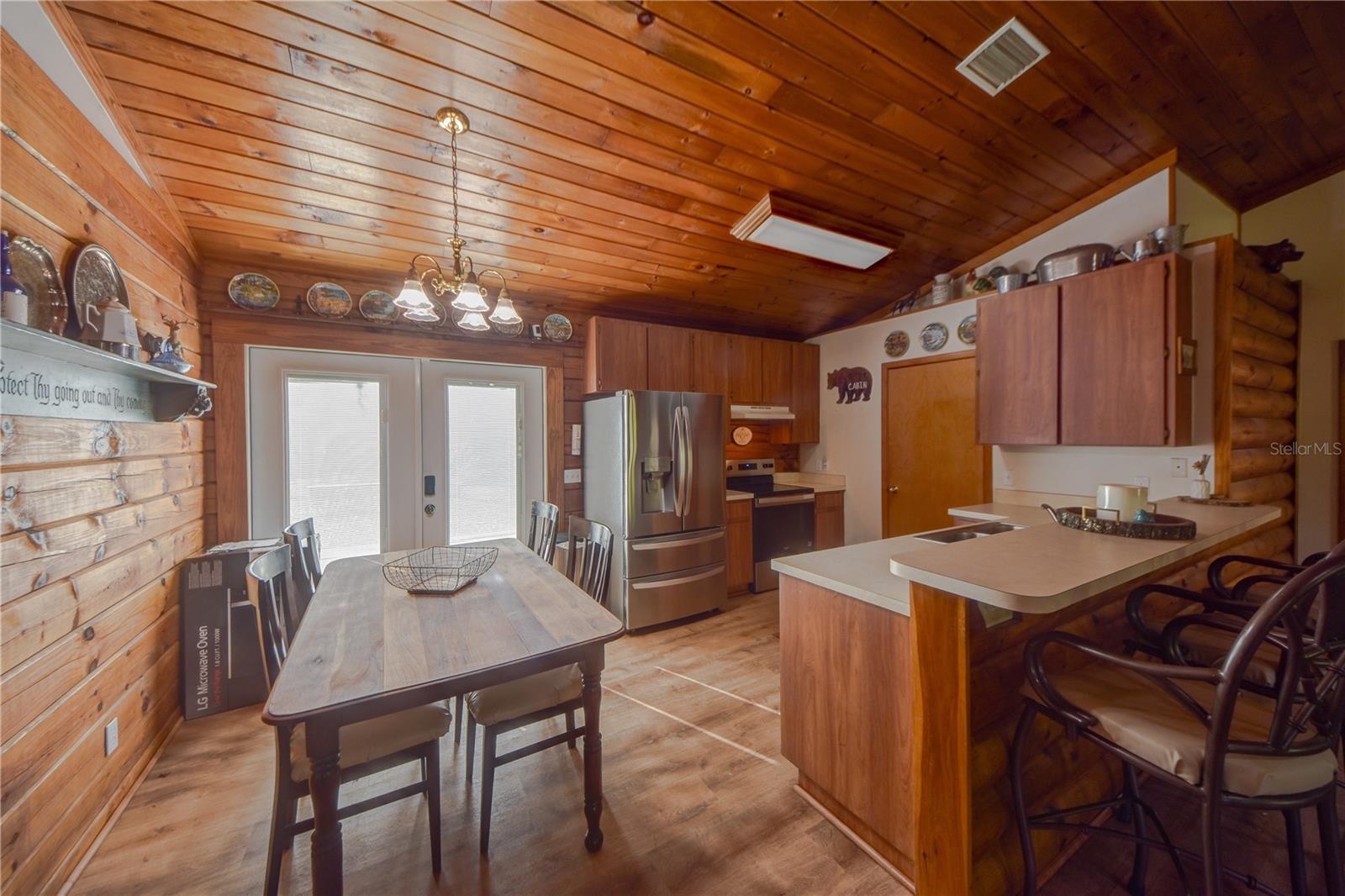 14114 N 301 HWY, THONOTOSASSA, FL, 33592