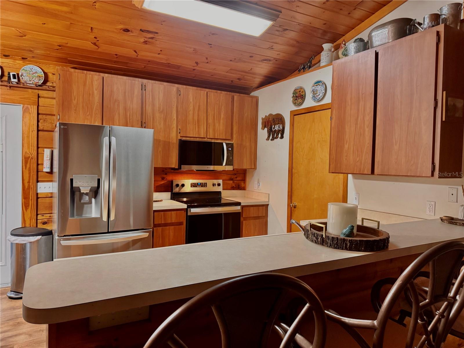 14114 N 301 HWY, THONOTOSASSA, FL, 33592
