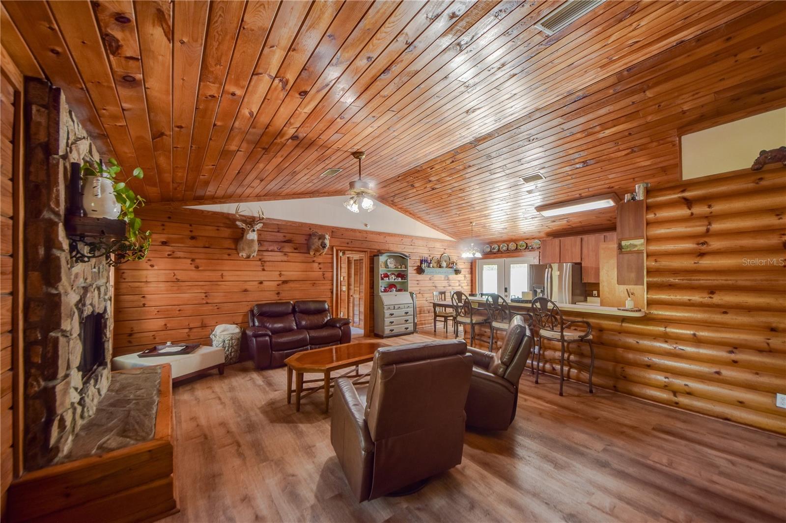 14114 N 301 HWY, THONOTOSASSA, FL, 33592