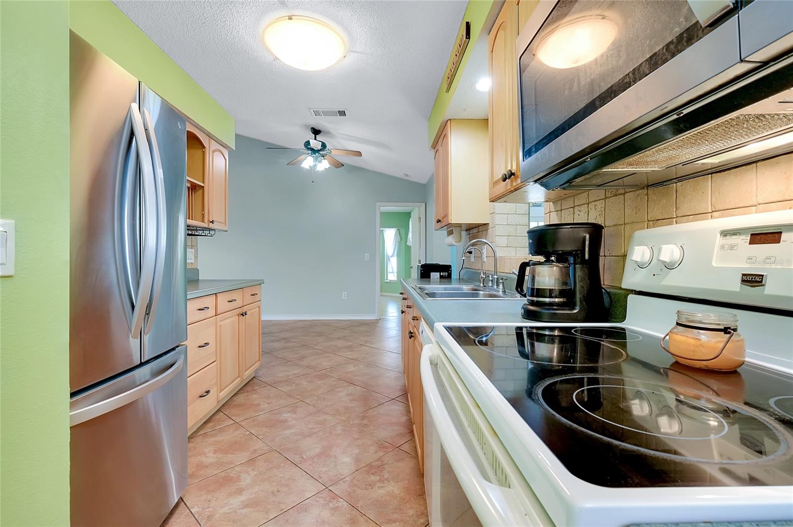 420 ZEPHYR RD, VENICE, FL, 34293