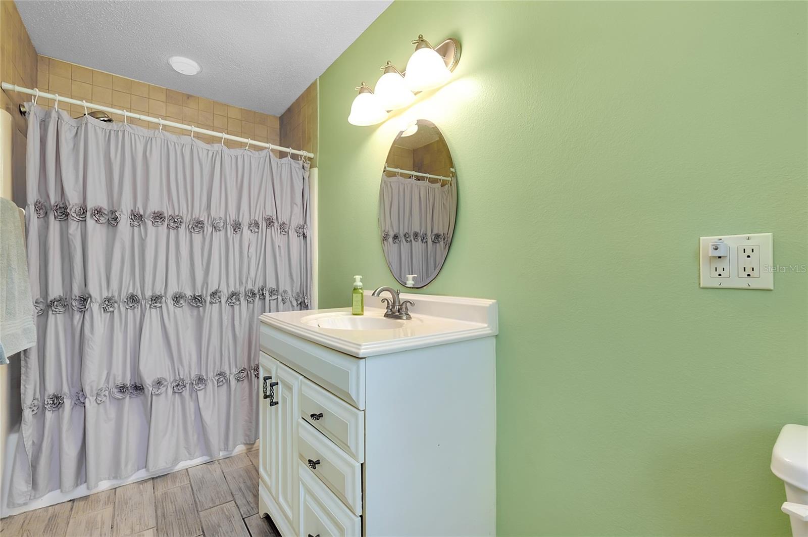 420 ZEPHYR RD, VENICE, FL, 34293