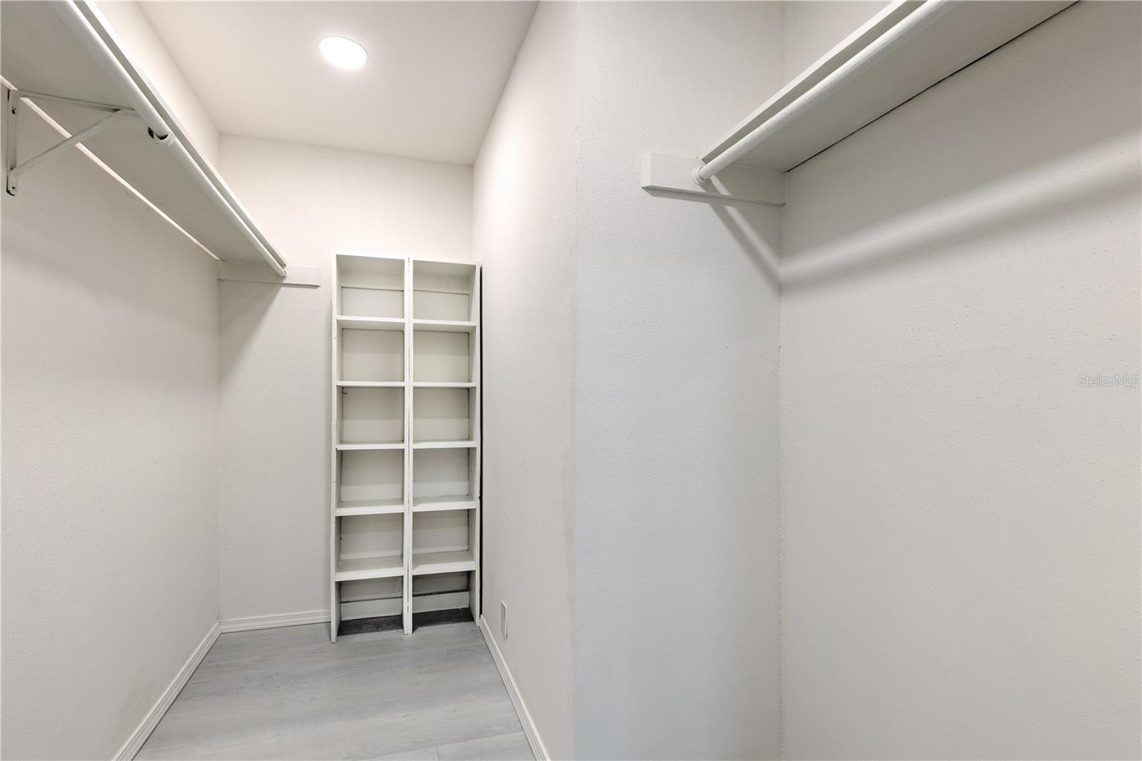9100 DR MARTIN LUTHER KING JR ST N #1706, ST PETERSBURG, FL, 33702