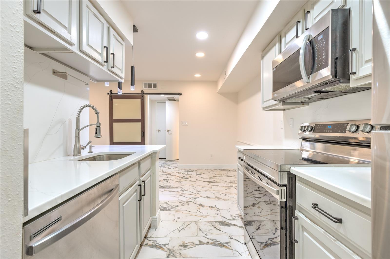 9100 DR MARTIN LUTHER KING JR ST N #1706, ST PETERSBURG, FL, 33702
