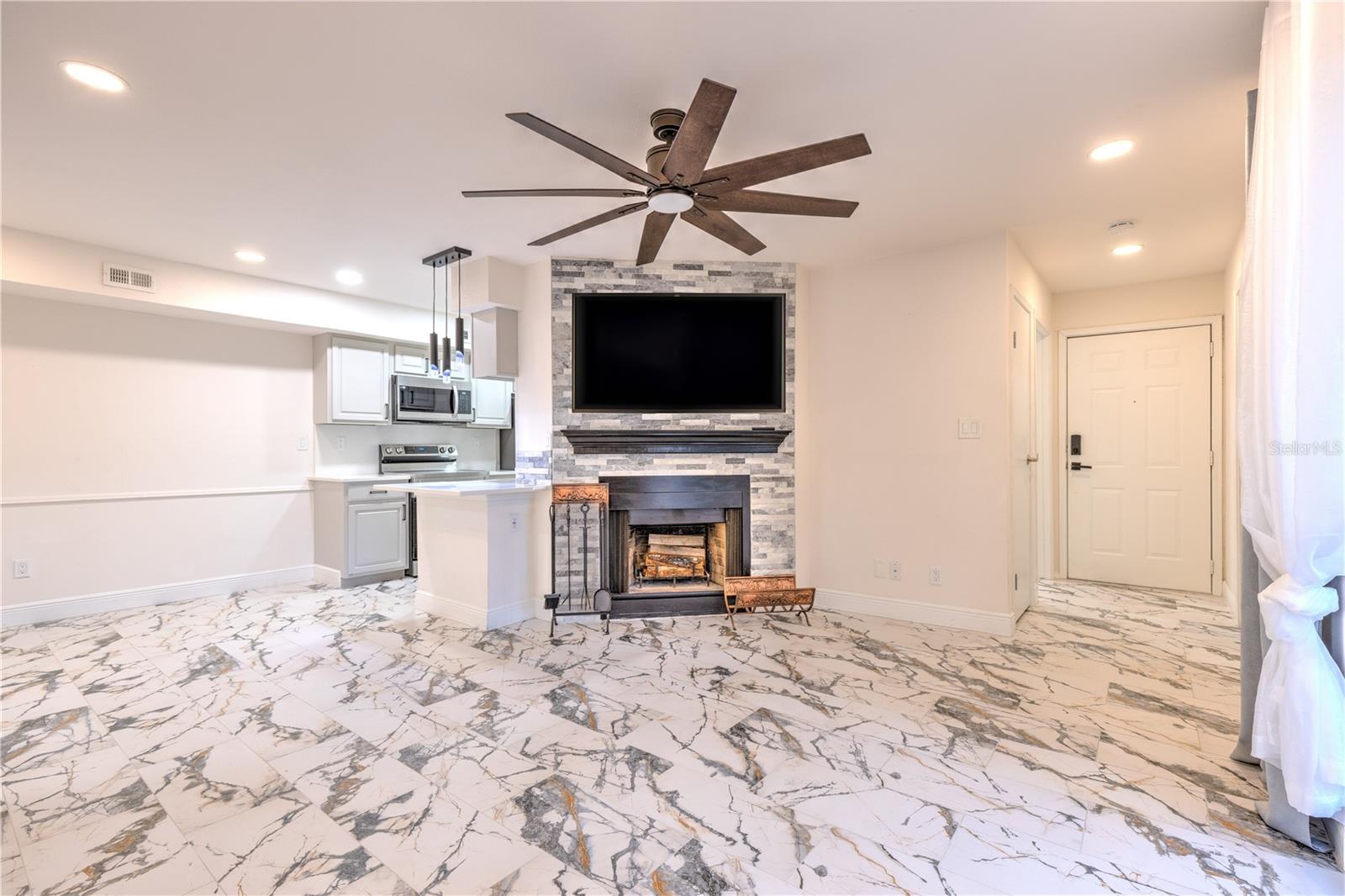 9100 DR MARTIN LUTHER KING JR ST N #1706, ST PETERSBURG, FL, 33702