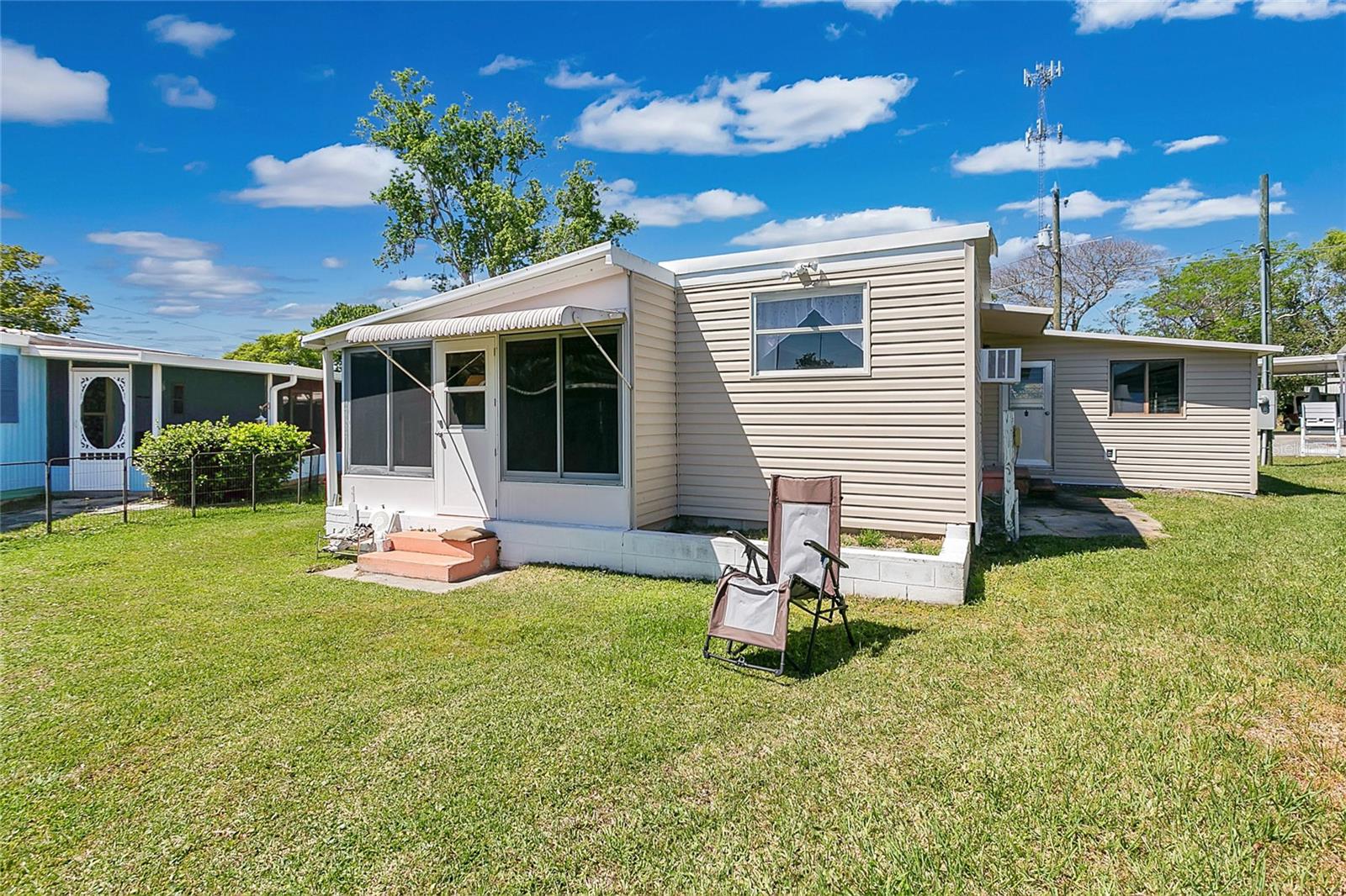 1405 WESTLAND DR, TAVARES, FL, 32778