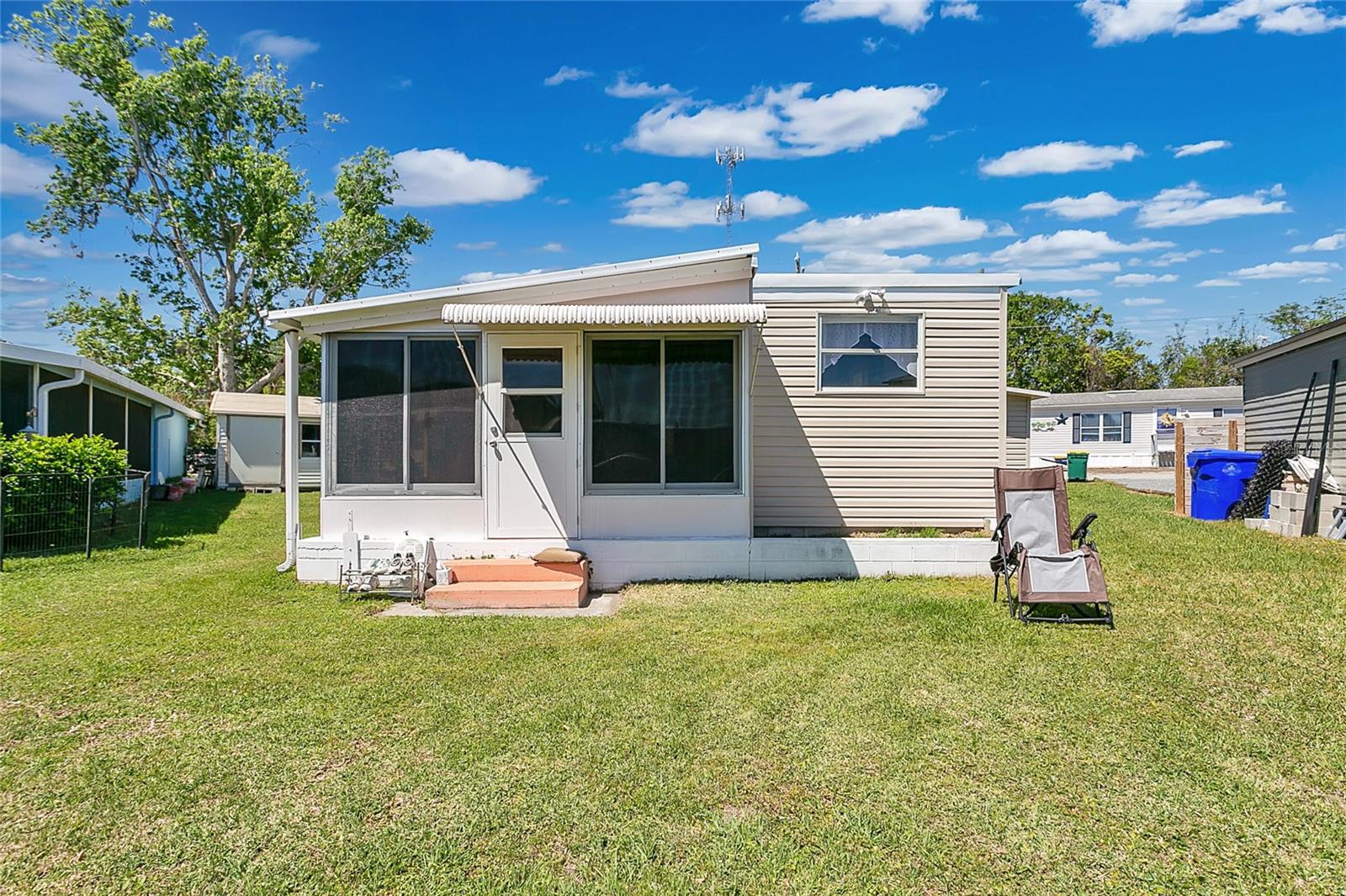 1405 WESTLAND DR, TAVARES, FL, 32778