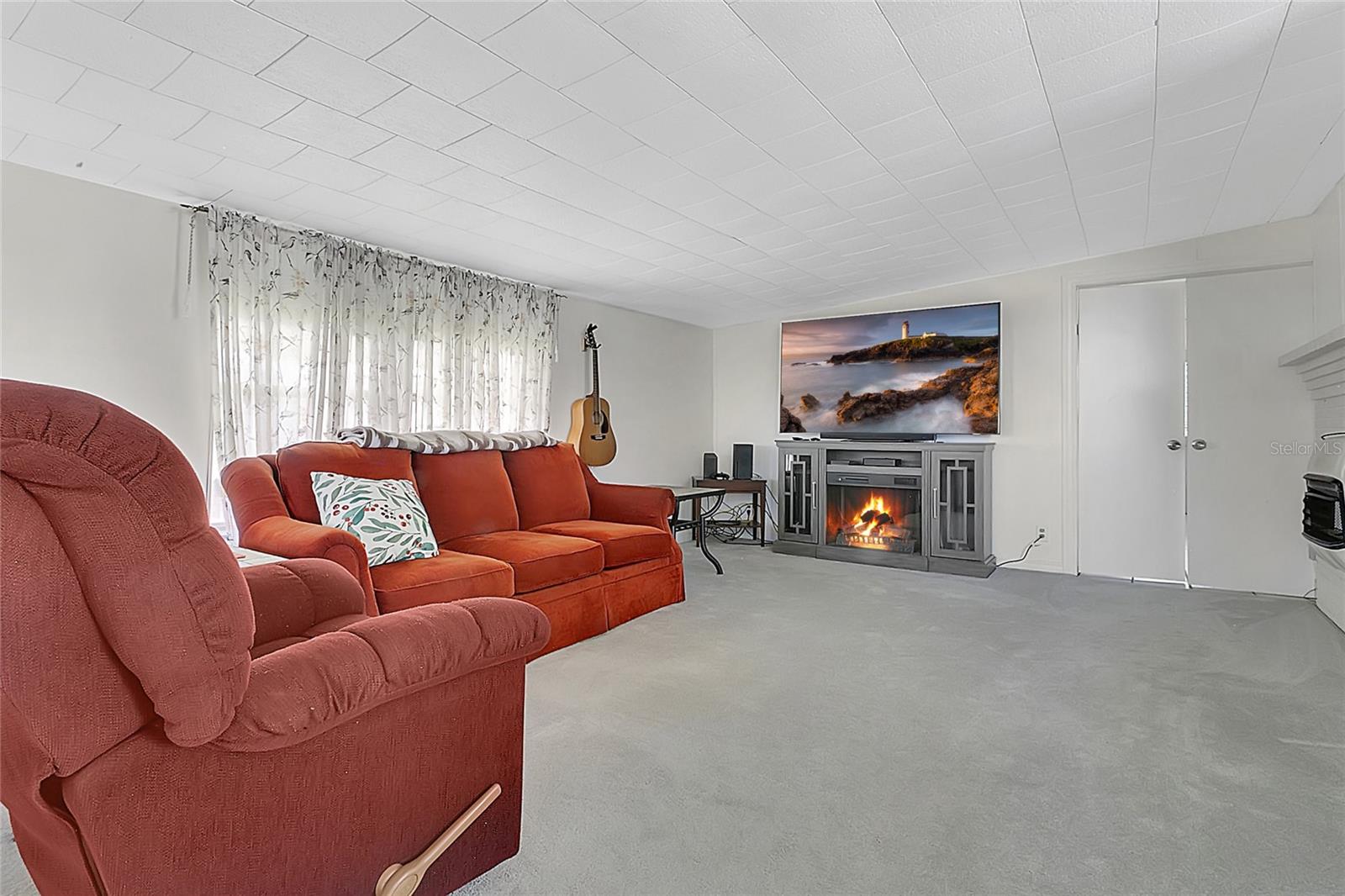 1405 WESTLAND DR, TAVARES, FL, 32778