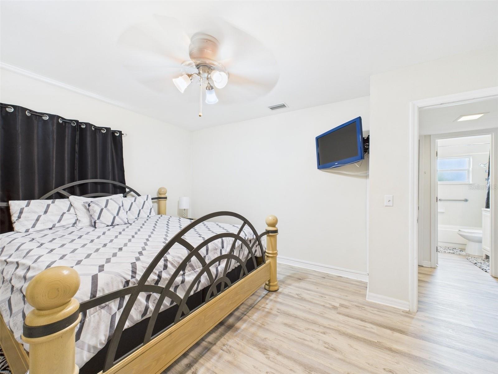 616 26TH AVE, VERO BEACH, FL, 32962