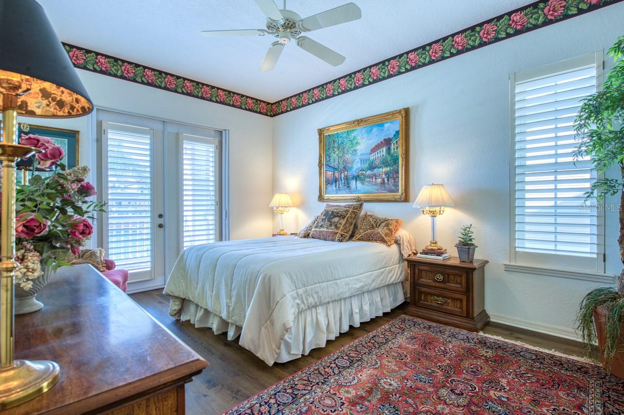 2829 SEABREEZE DR S, GULFPORT, FL, 33707