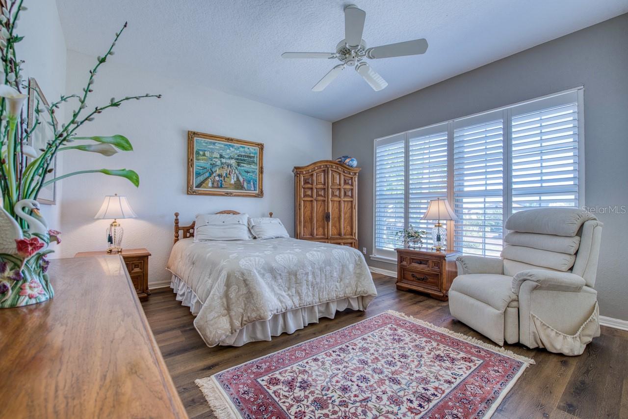 2829 SEABREEZE DR S, GULFPORT, FL, 33707