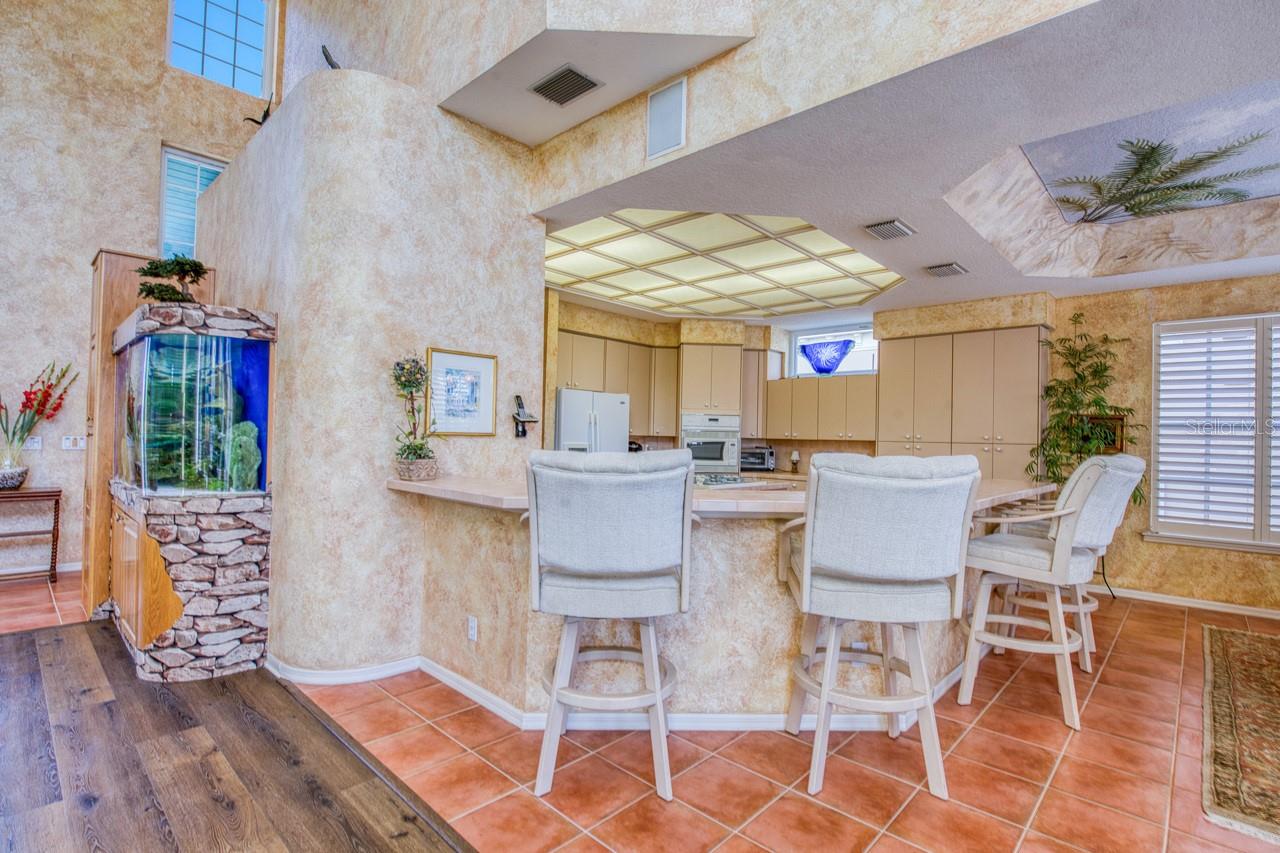 2829 SEABREEZE DR S, GULFPORT, FL, 33707