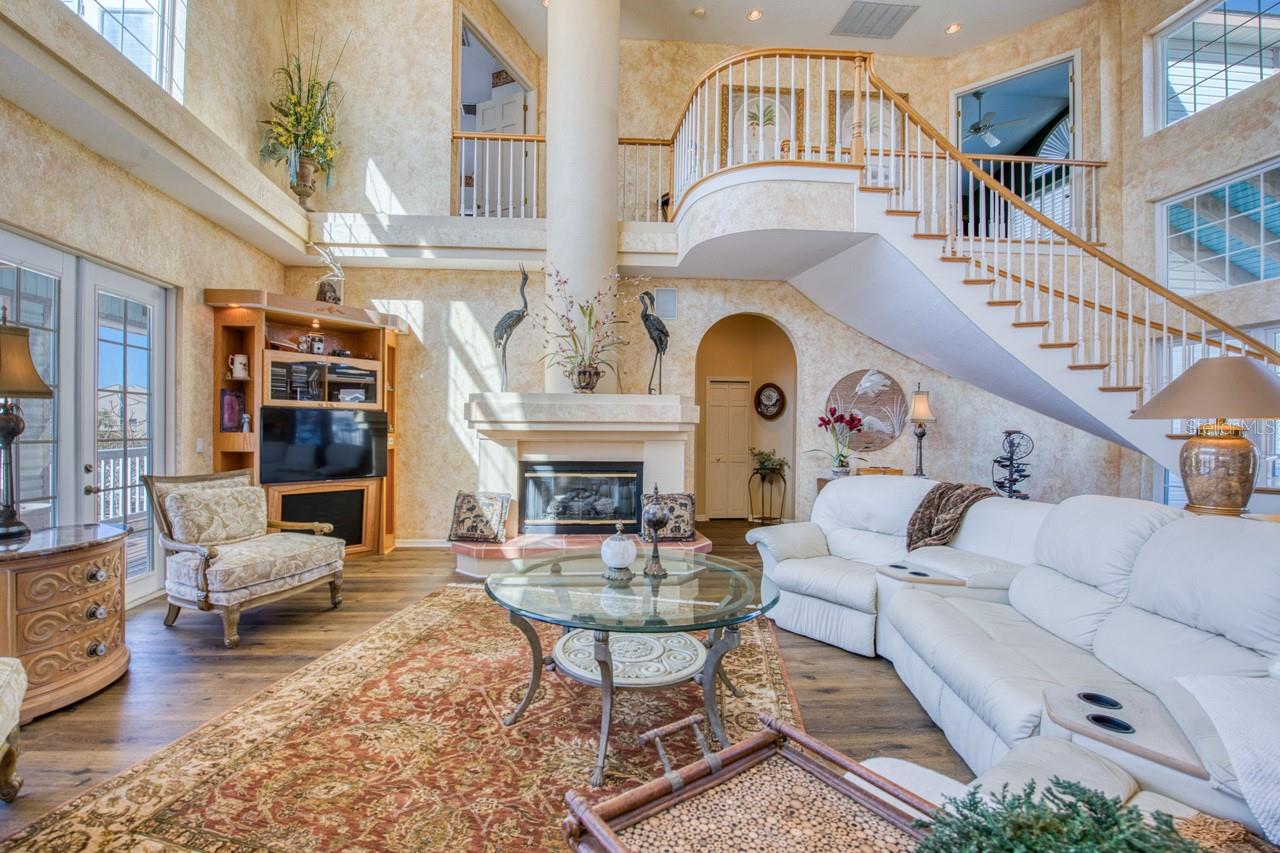2829 SEABREEZE DR S, GULFPORT, FL, 33707
