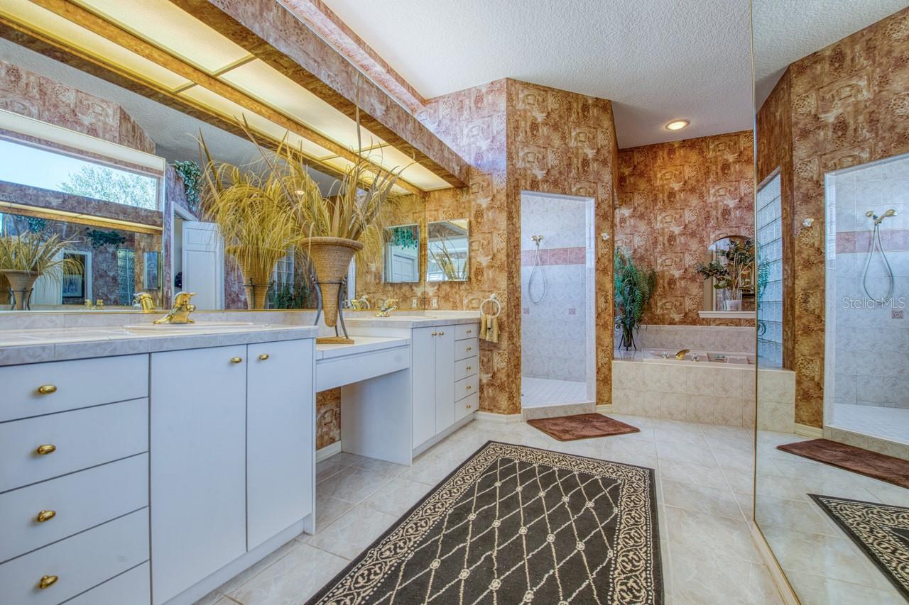 2829 SEABREEZE DR S, GULFPORT, FL, 33707