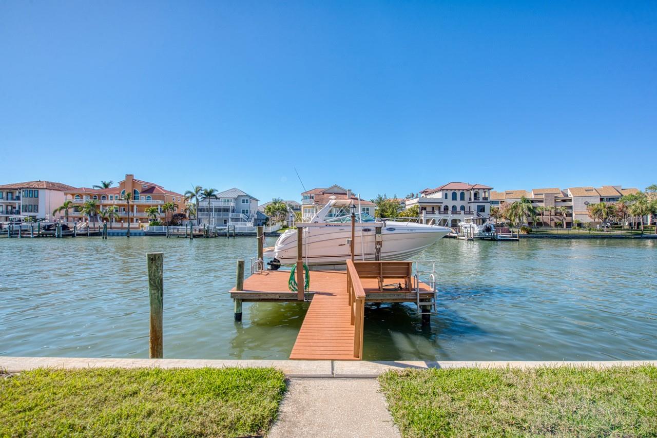 2829 SEABREEZE DR S, GULFPORT, FL, 33707