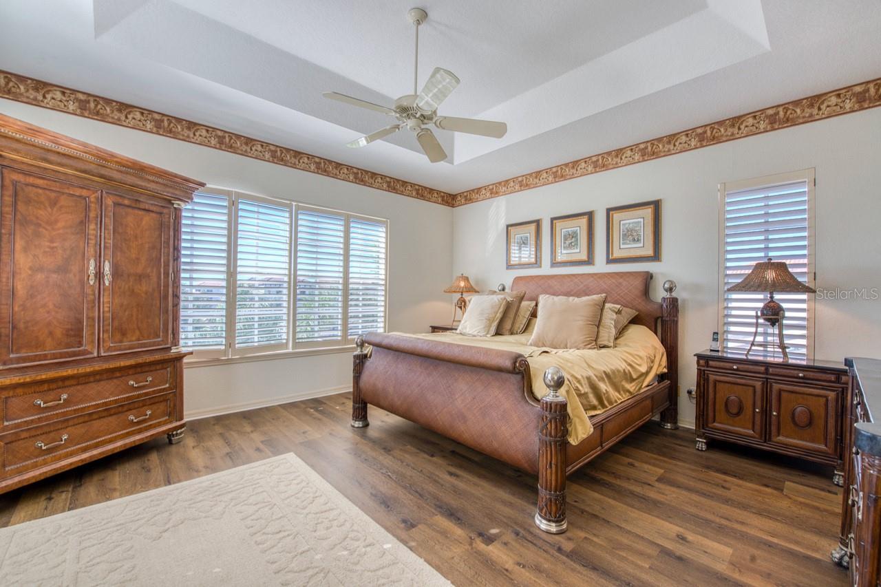 2829 SEABREEZE DR S, GULFPORT, FL, 33707