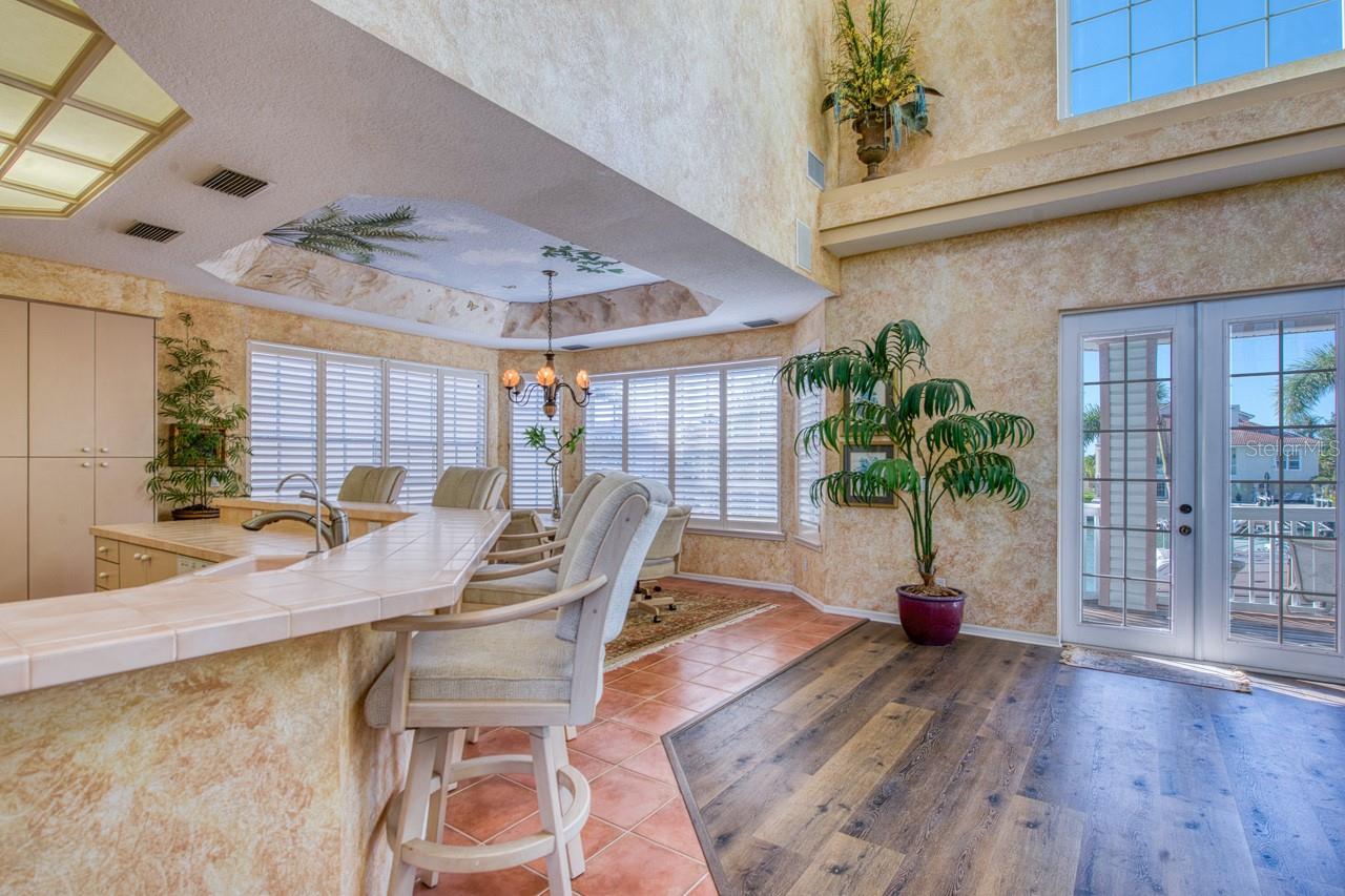 2829 SEABREEZE DR S, GULFPORT, FL, 33707