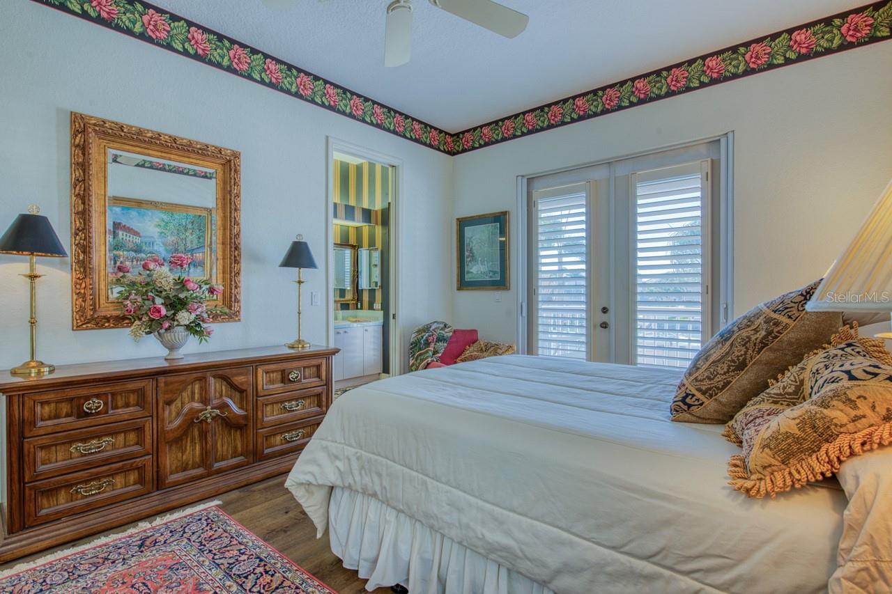 2829 SEABREEZE DR S, GULFPORT, FL, 33707