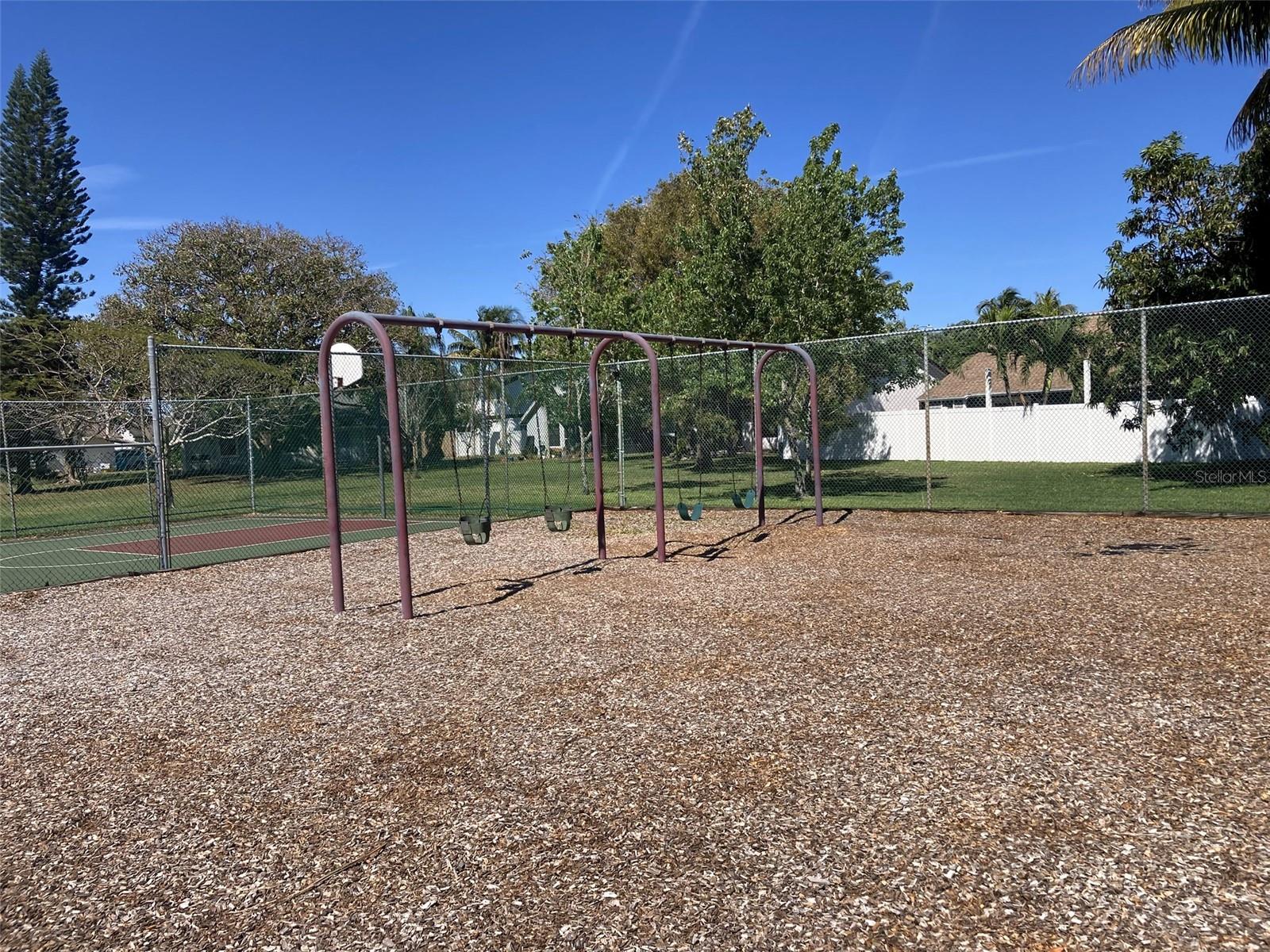 1818 EDGEWATER DR, BOYNTON BEACH, FL, 33436