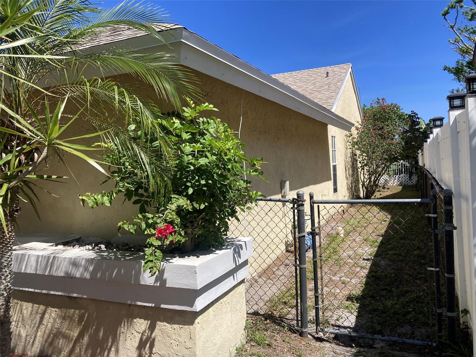 1818 EDGEWATER DR, BOYNTON BEACH, FL, 33436